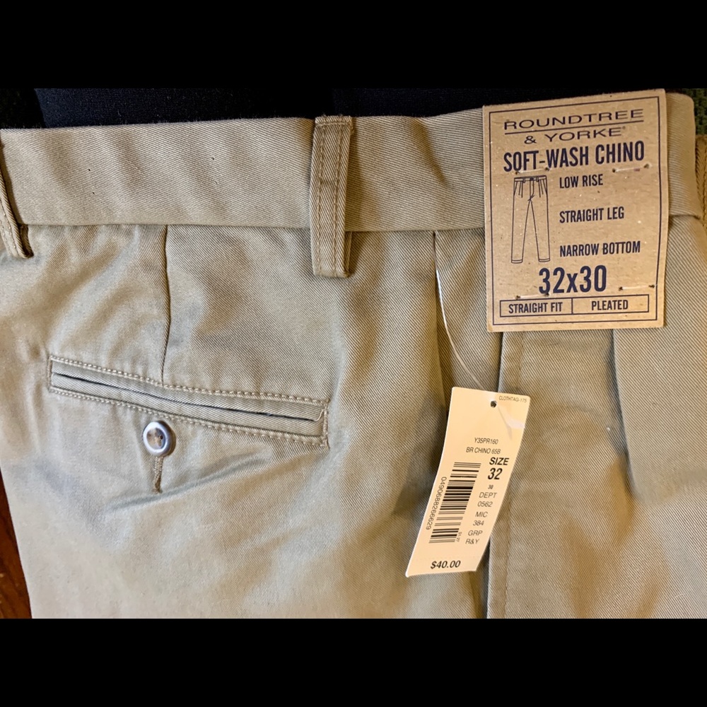 NWT ROUNDTREE & YORKE 32x27” CHINOS KHAKI PANTS